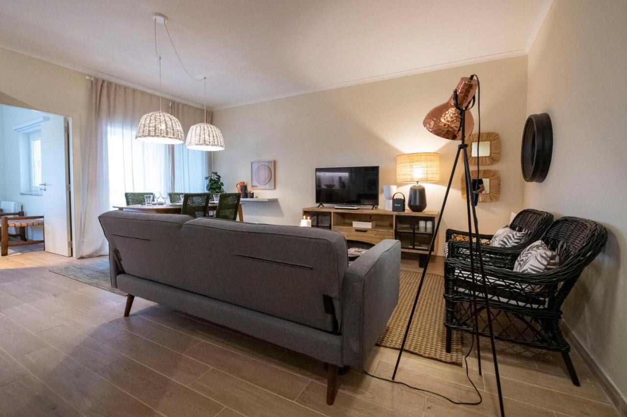 Moonrise Flat Apartment อัลเจซูร์ ภายนอก รูปภาพ